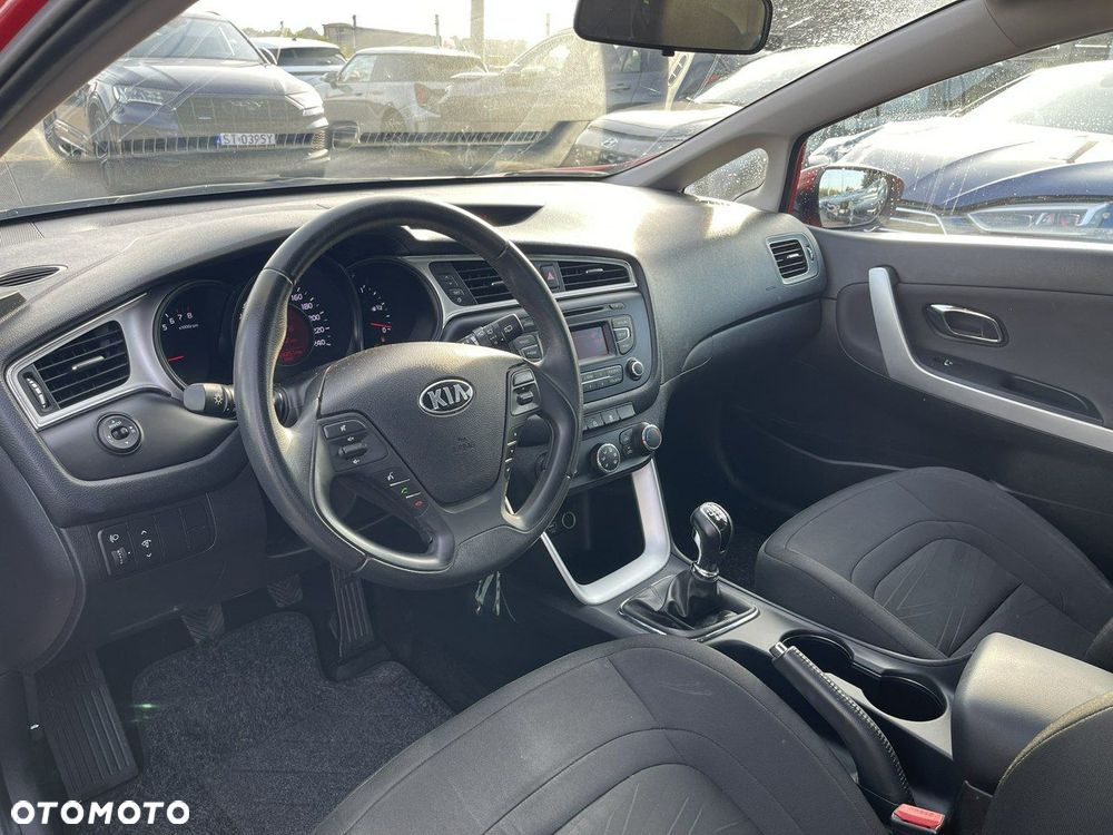 Kia Ceed - 7