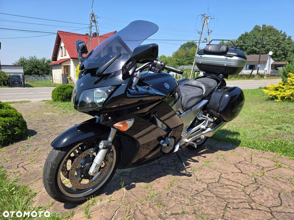 Yamaha FJR - 4