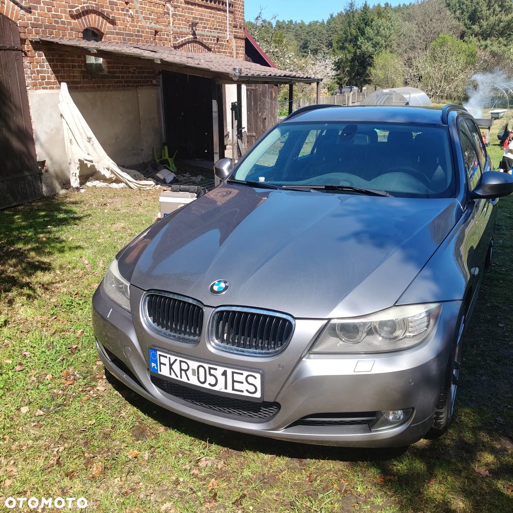 BMW Seria 3 318d - 4