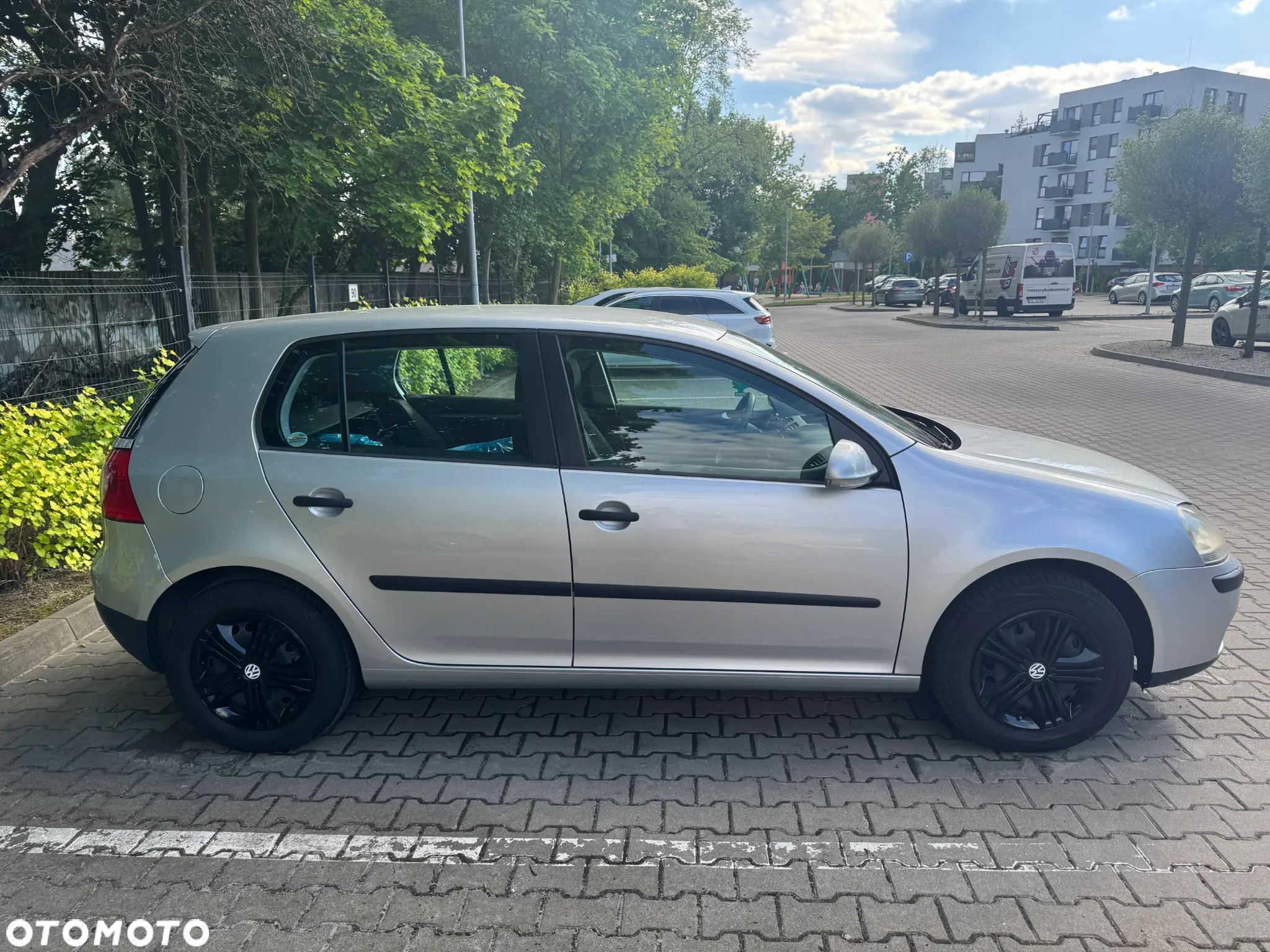 Volkswagen Golf V 1.6 FSI Trendline - 4