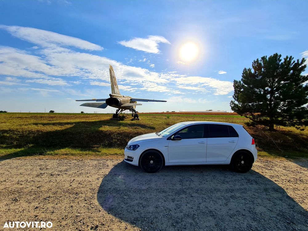 Volkswagen Golf - 14