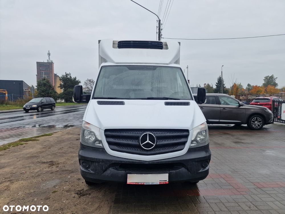 Mercedes-Benz Sprinter - 1
