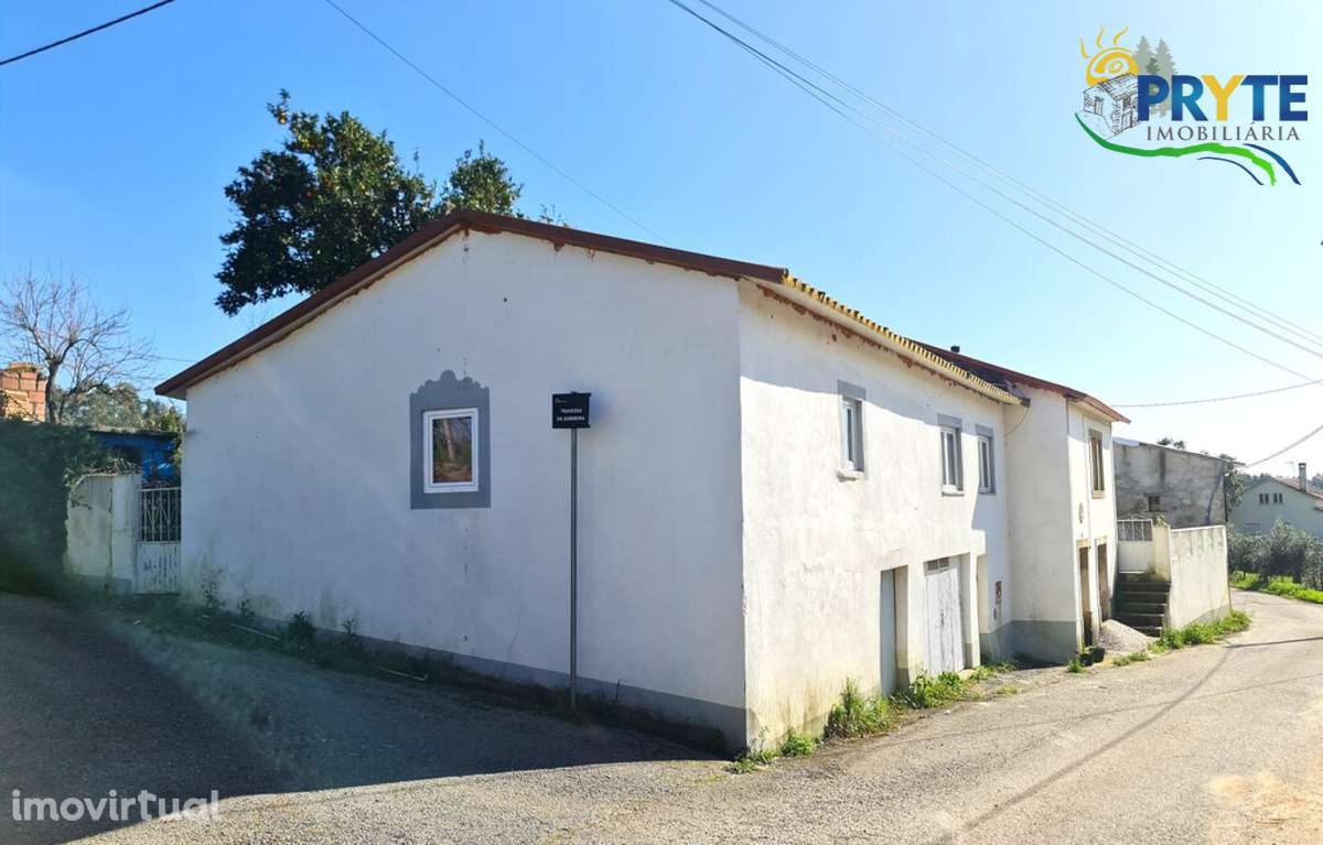 Moradia T4 numa localidade tranquila a poucos minutos da Vila da Sertã - Grande imagem: 4/60