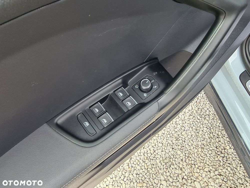 Audi A1 Citycarver 30 TFSI S tronic - 33