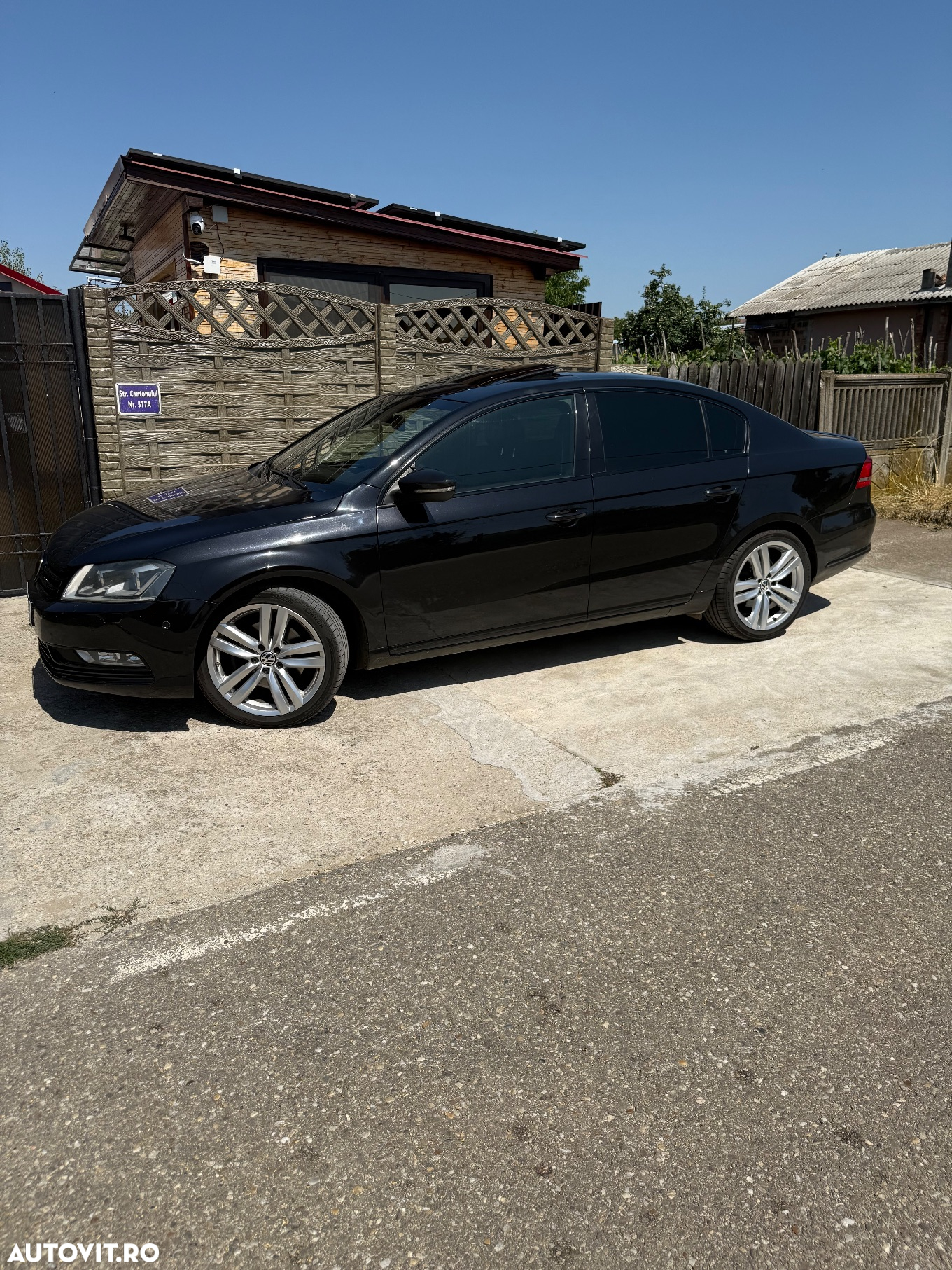 Volkswagen Passat Variant 2.0 TDI BlueMotion Technology DSG Comfortline - 5