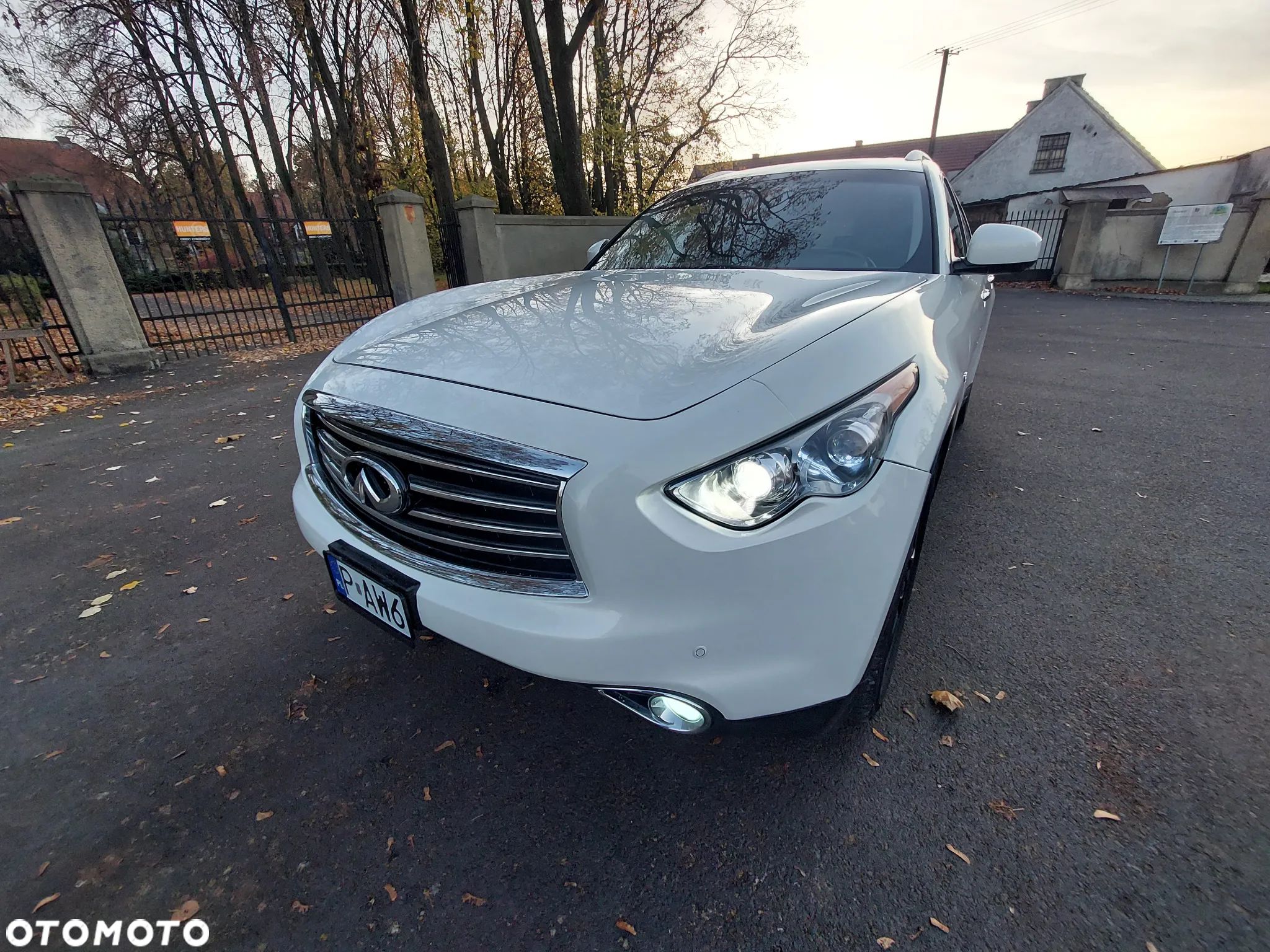 Infiniti QX70 3.7 AWD GT - 1