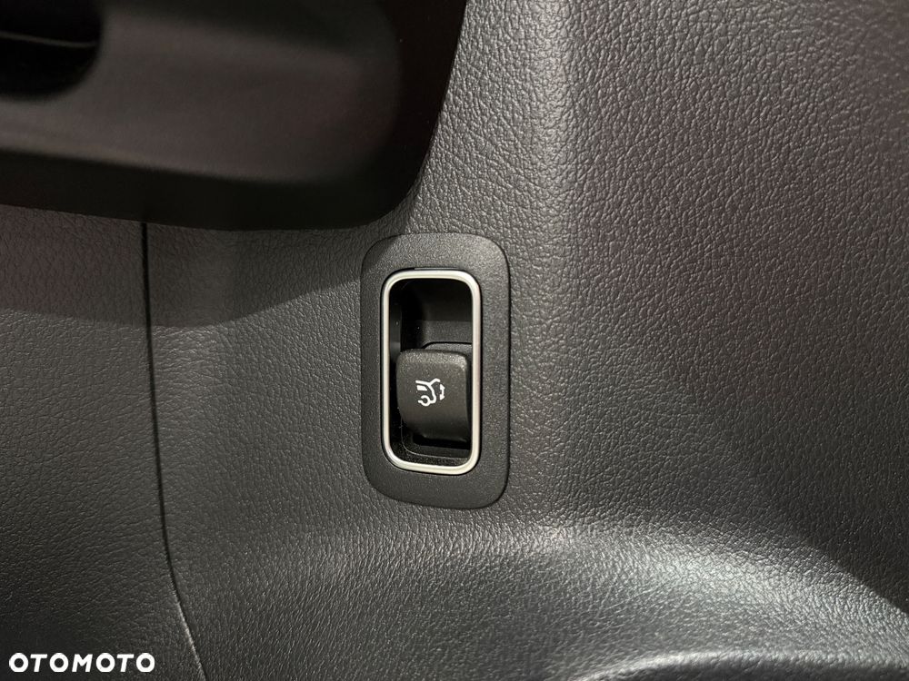 Mercedes-Benz GLA 200 d AMG Line - 16