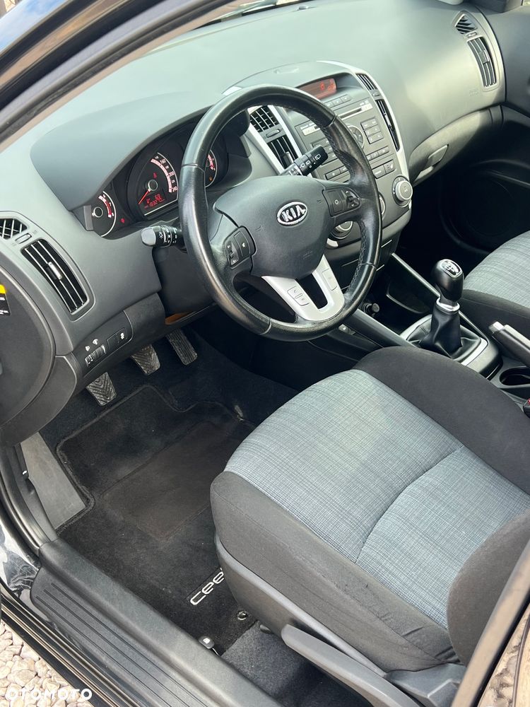 Kia Ceed 1.4 CVVT LX Basis - 7