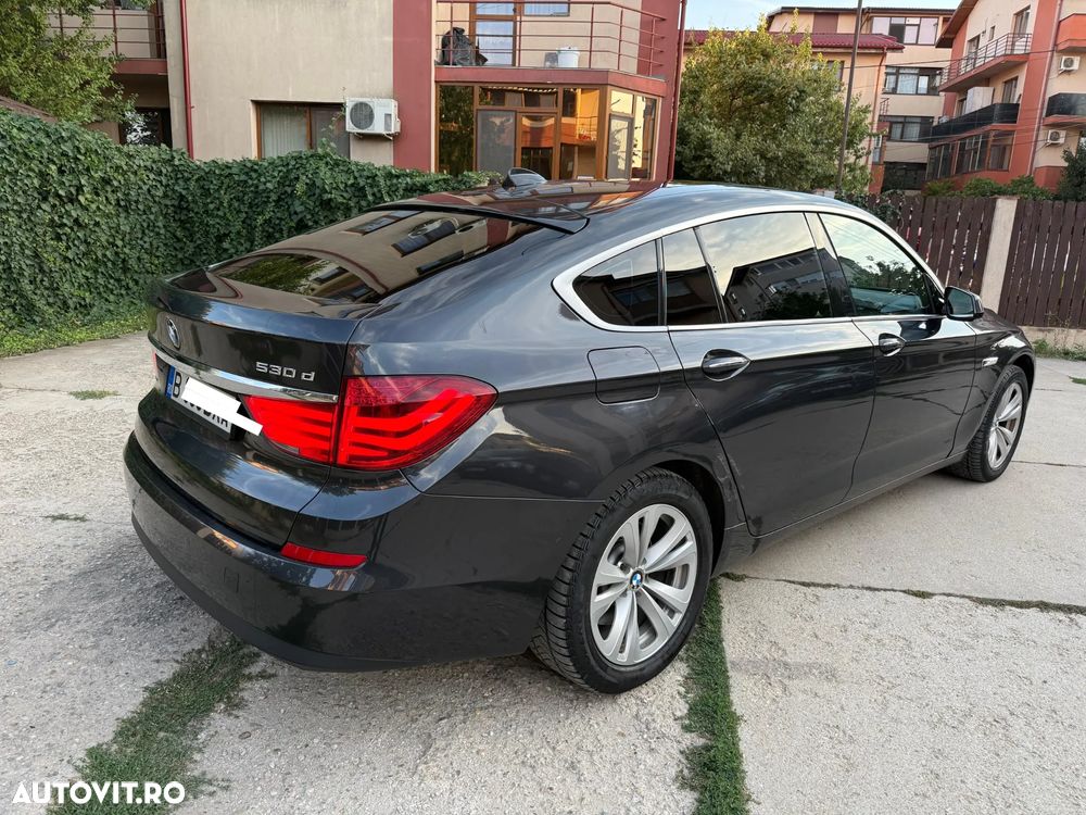 BMW Seria 5 530d xDrive Gran Turismo - 2