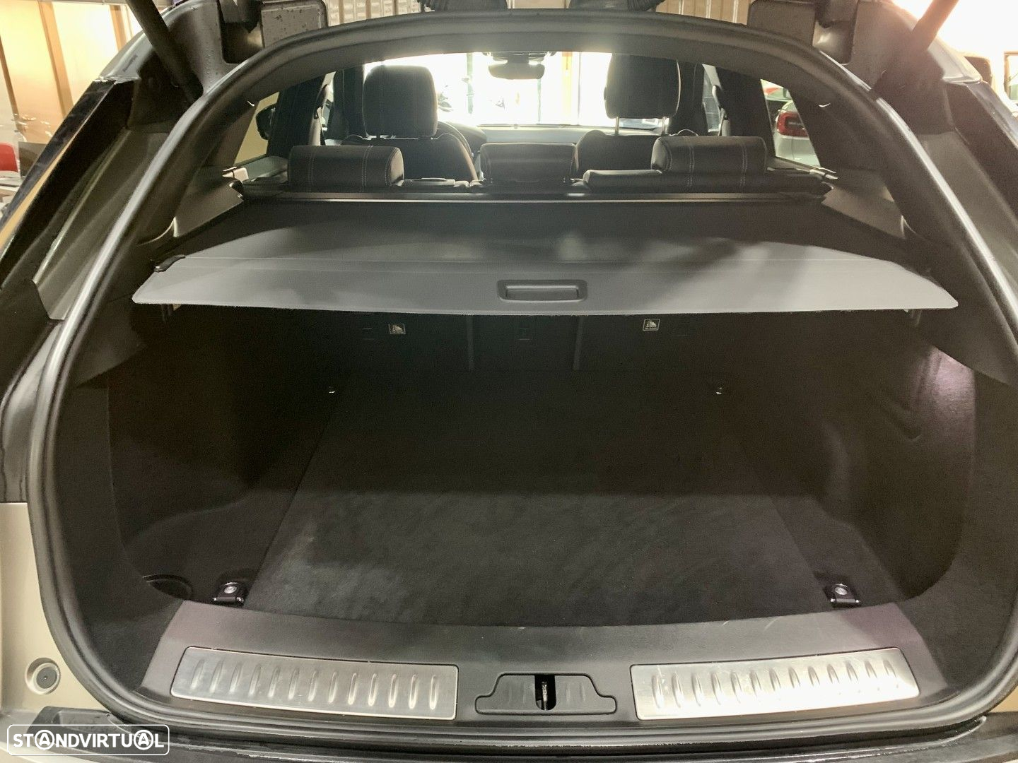 Land Rover Range Rover Velar 2.0 D R-Dynamic S - 37