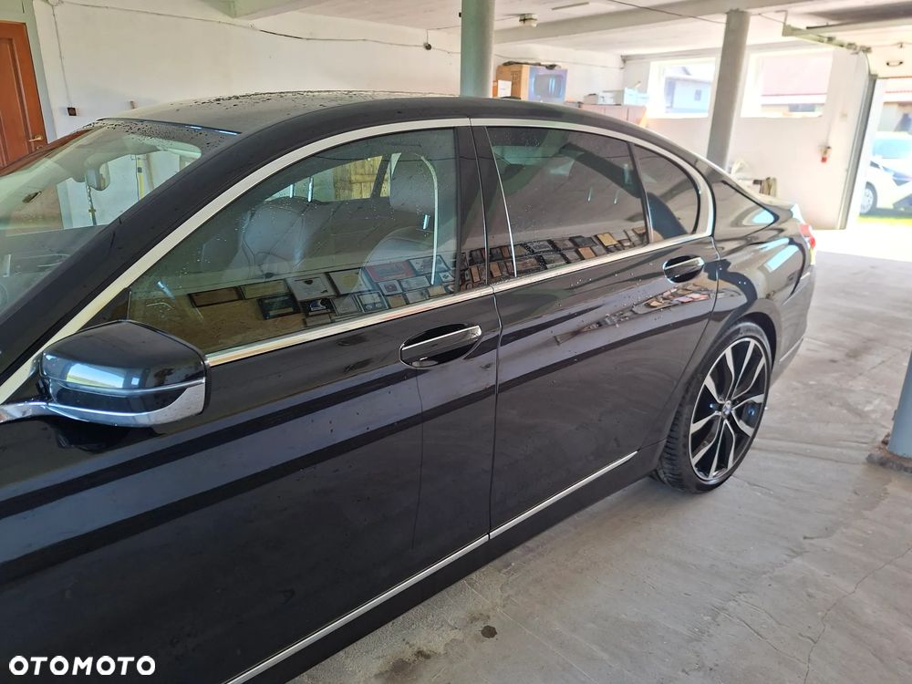 BMW Seria 7 730d xDrive - 2