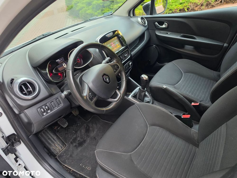Renault Clio - 18