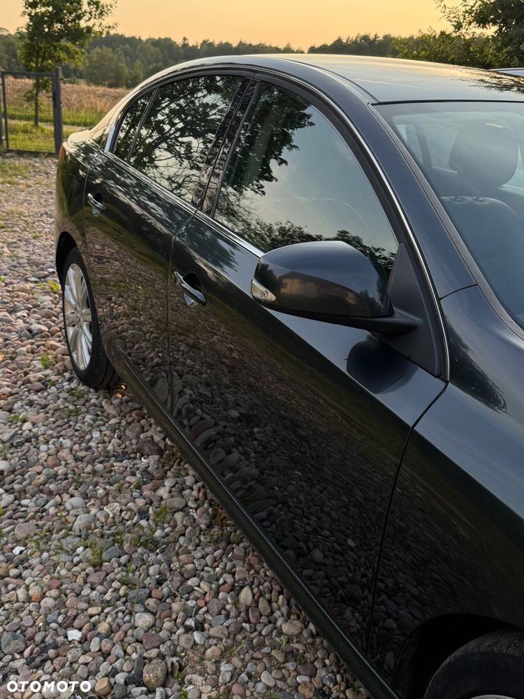 Renault Latitude - 24