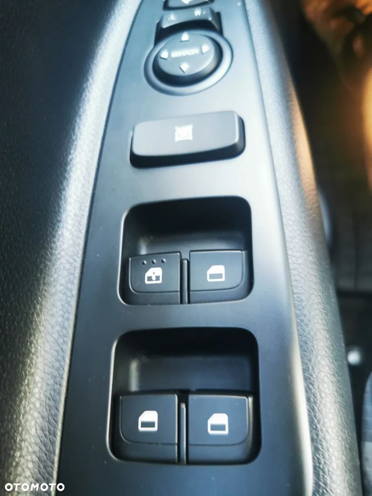 Kia Rio 1.0 T-GDI L DCT - 13