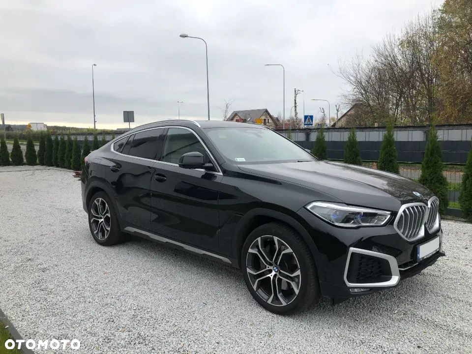 BMW X6 xDrive40d mHEV - 10