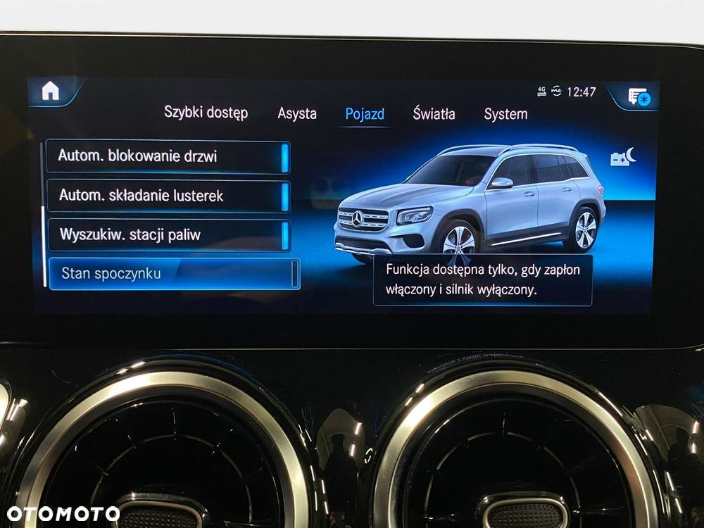 Mercedes-Benz GLB - 33