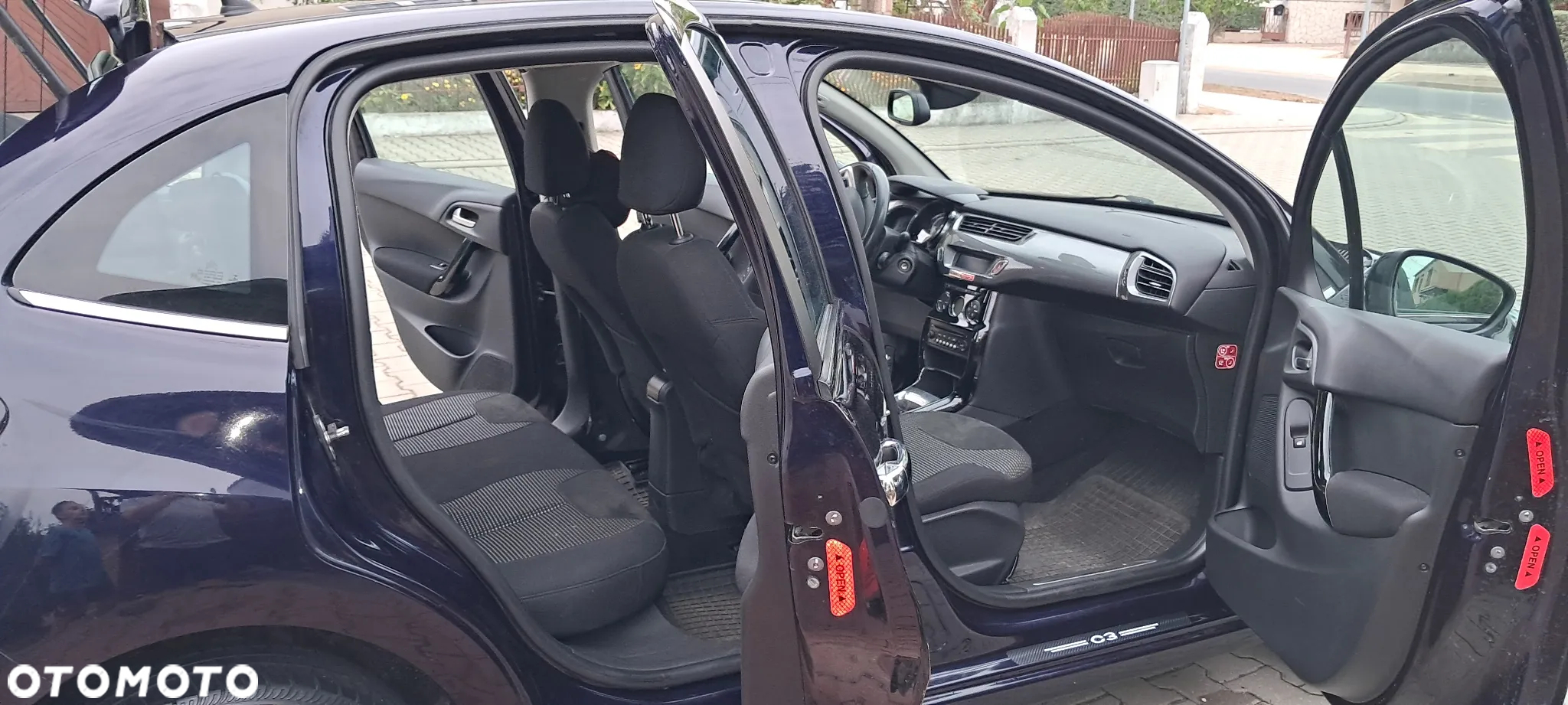 Citroën C3 1.2 PureTech Exclusive - 2
