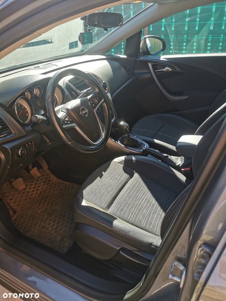 Opel Astra - 4