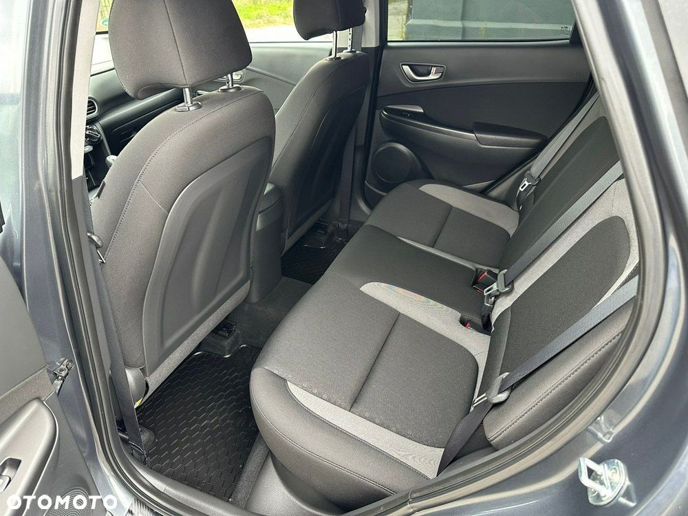 Hyundai Kona - 8