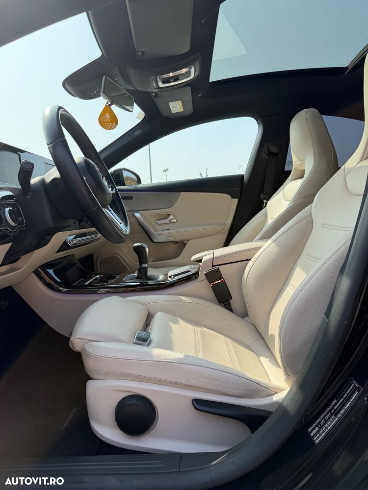 Mercedes-Benz CLA - 12