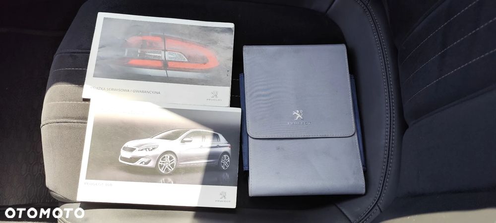 Peugeot 308 1.2 PureTech Allure S&S - 27