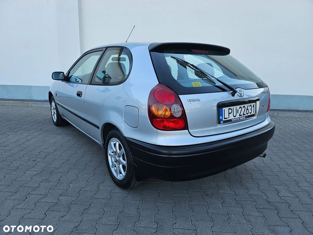 Toyota Corolla - 5