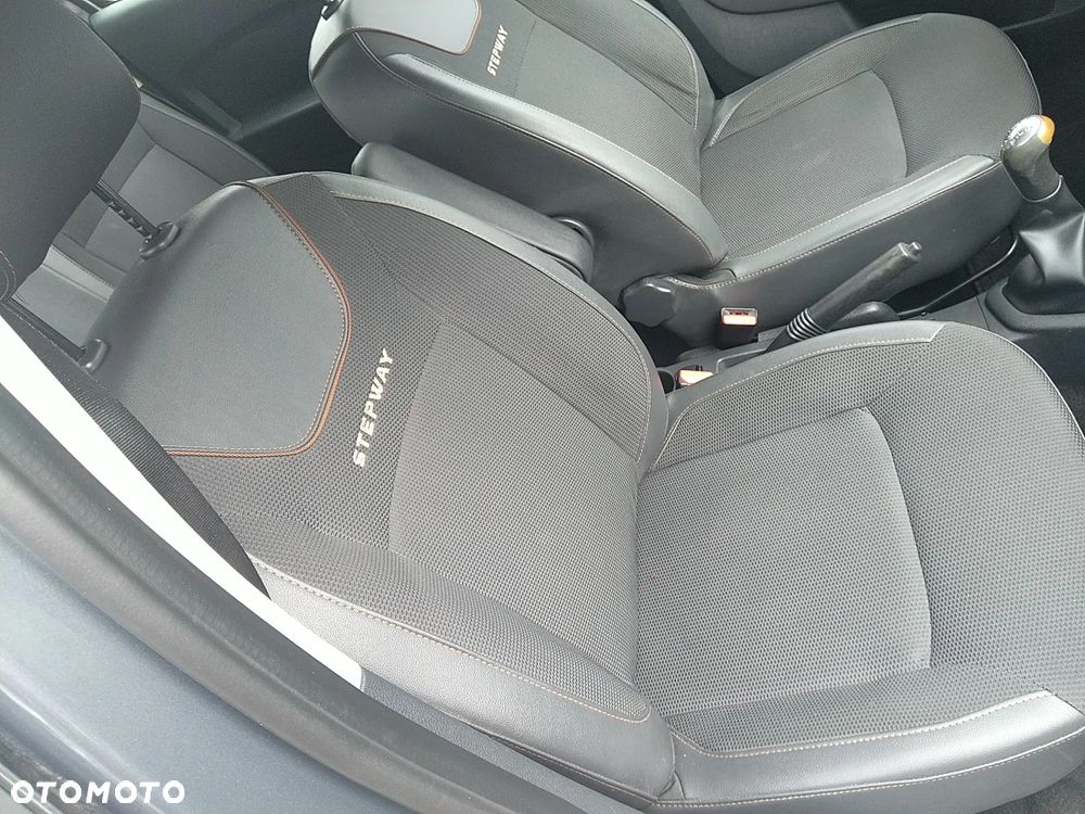 Dacia Sandero Stepway TCe 90 (S&S) Prestige - 27