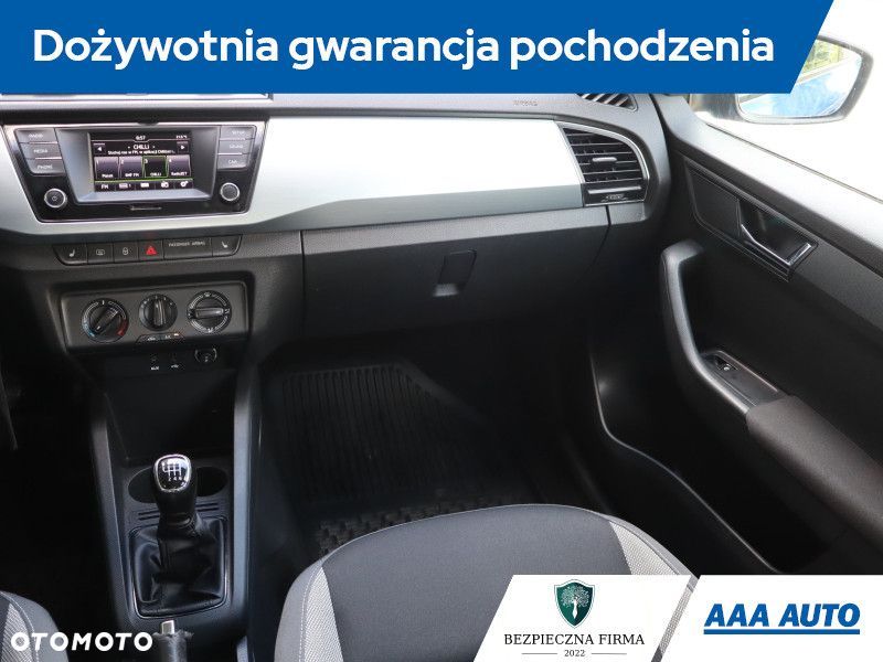 Skoda Fabia - 10