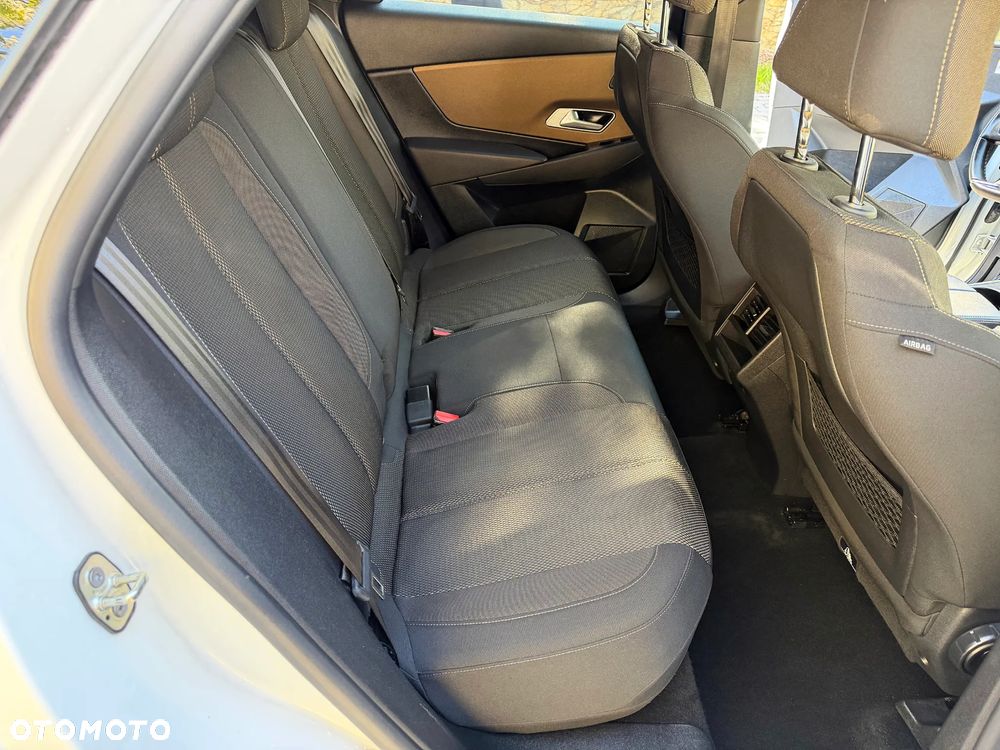 DS Automobiles DS 7 Crossback 1.6 E-Tense Bastille + - 14