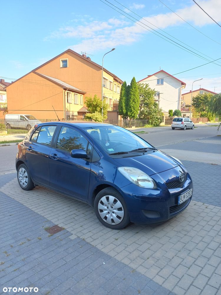 Toyota Yaris - 2
