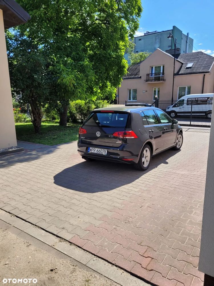 Volkswagen Golf - 3