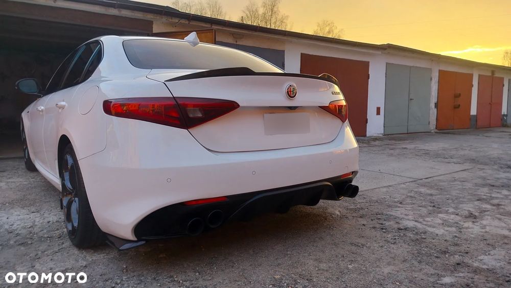 Alfa Romeo Giulia 2.0 Turbo Veloce - 12