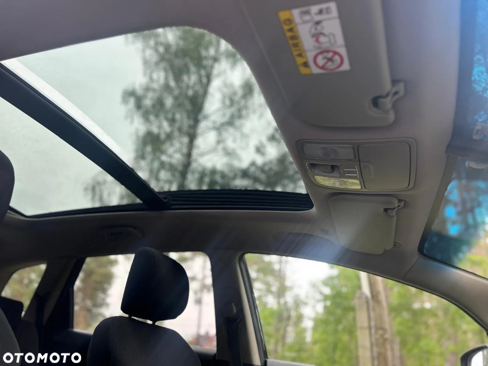 Kia Carens 1.7 CRDi L - 22