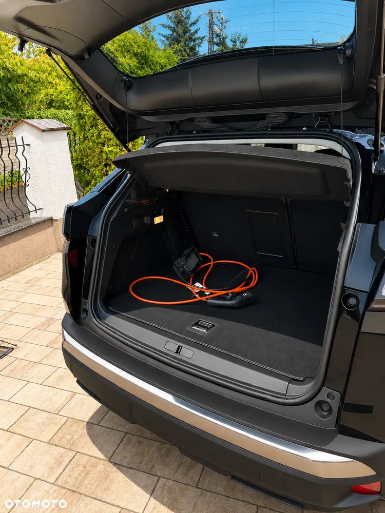 Peugeot 3008 225 e-EAT8 Allure Pack - 26