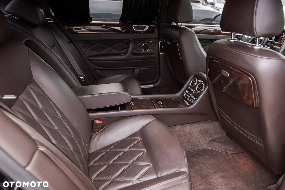 Bentley Flying Spur Mulliner - 19