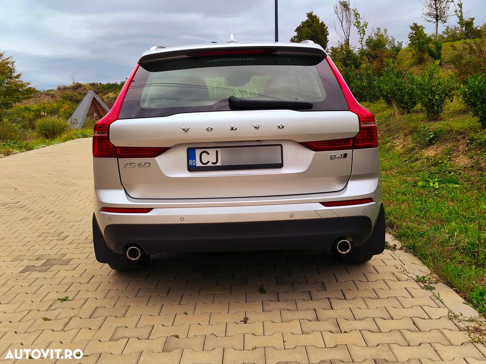 Volvo XC 60 B4 D AWD Geartronic Momentum Pro - 5