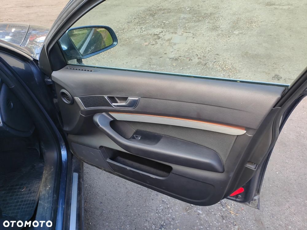 Audi A6 Limousine 3.2 FSI Quattro - 11