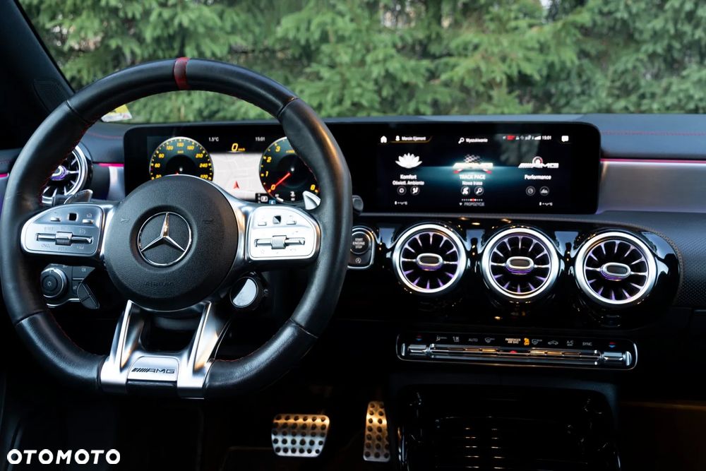 Mercedes-Benz CLA AMG 45 S 4-Matic 8G-DCT - 13