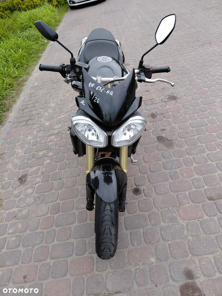 Triumph Street Triple - 8