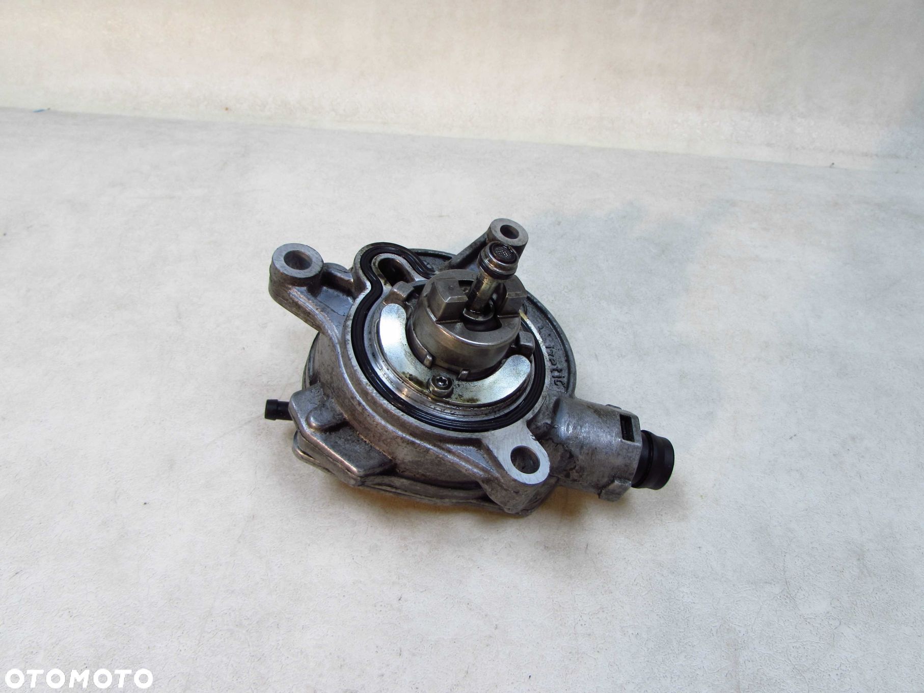 VOLVO S60 II V60 XC 2.4 D5 10- POMPA PODCISNIENIA VACUM 31375107 - 1