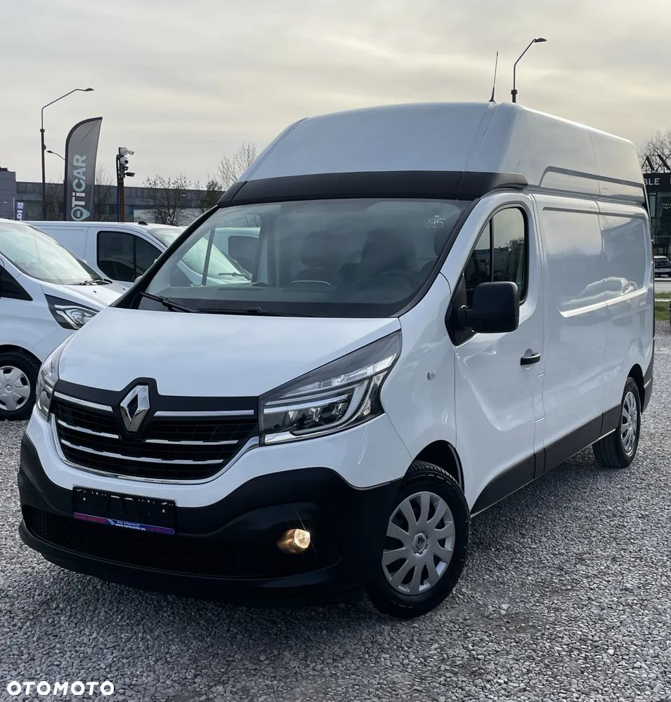Renault Trafic - 1