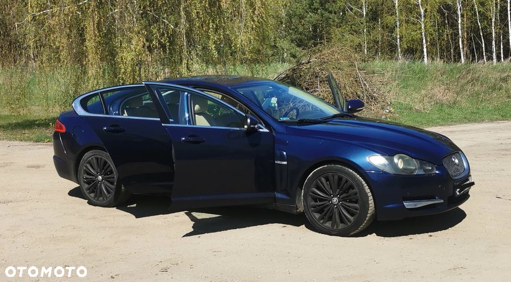 Jaguar XF 3.0 V6 D Luxury - 6