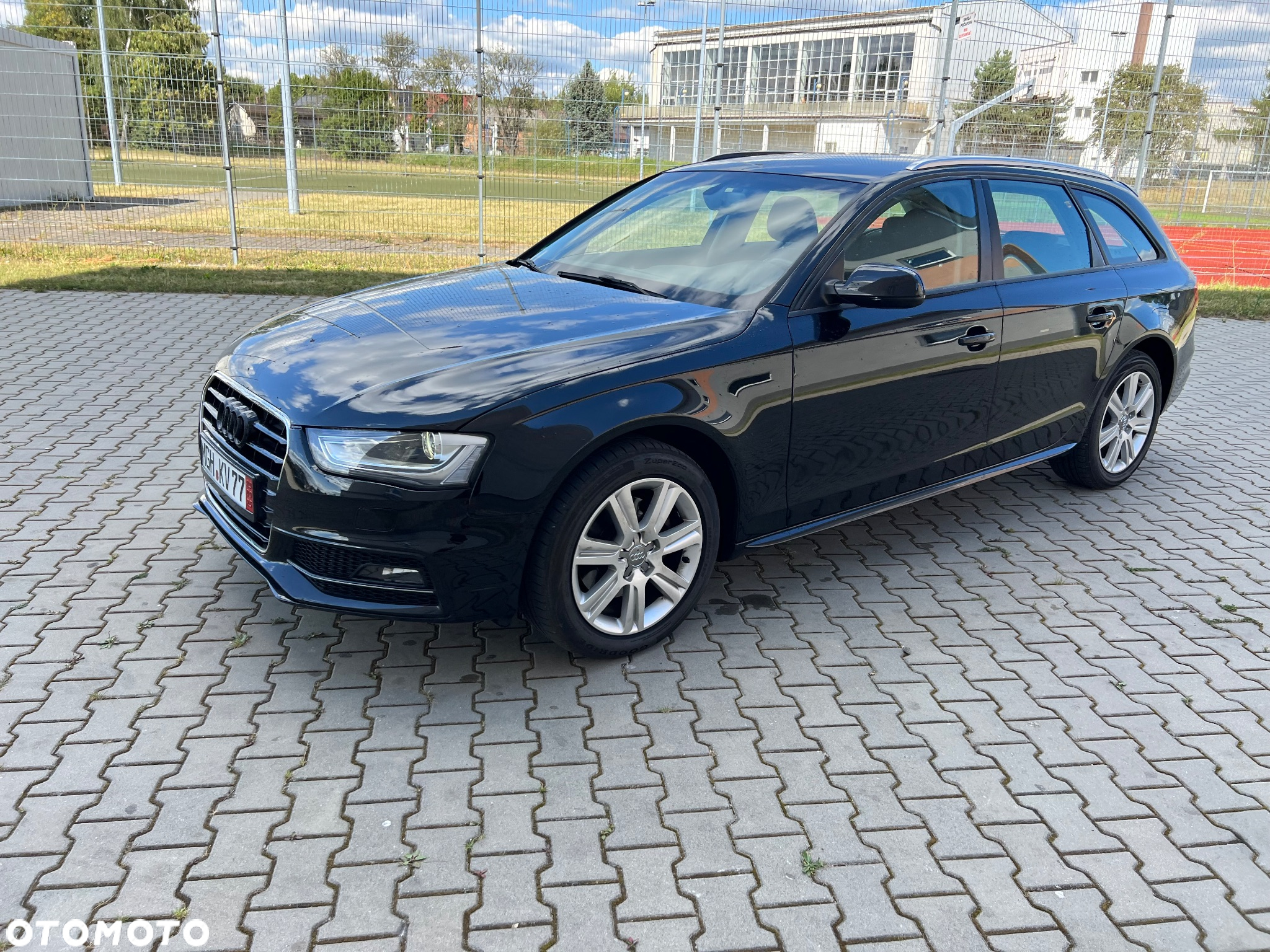 Audi A4 2.0 TDI DPF clean diesel S line Sportpaket - 12