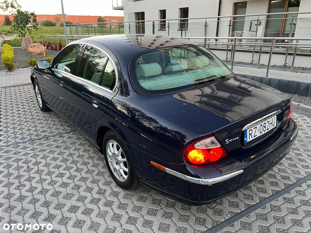 Jaguar S-Type 2.5 V6 Sport - 10