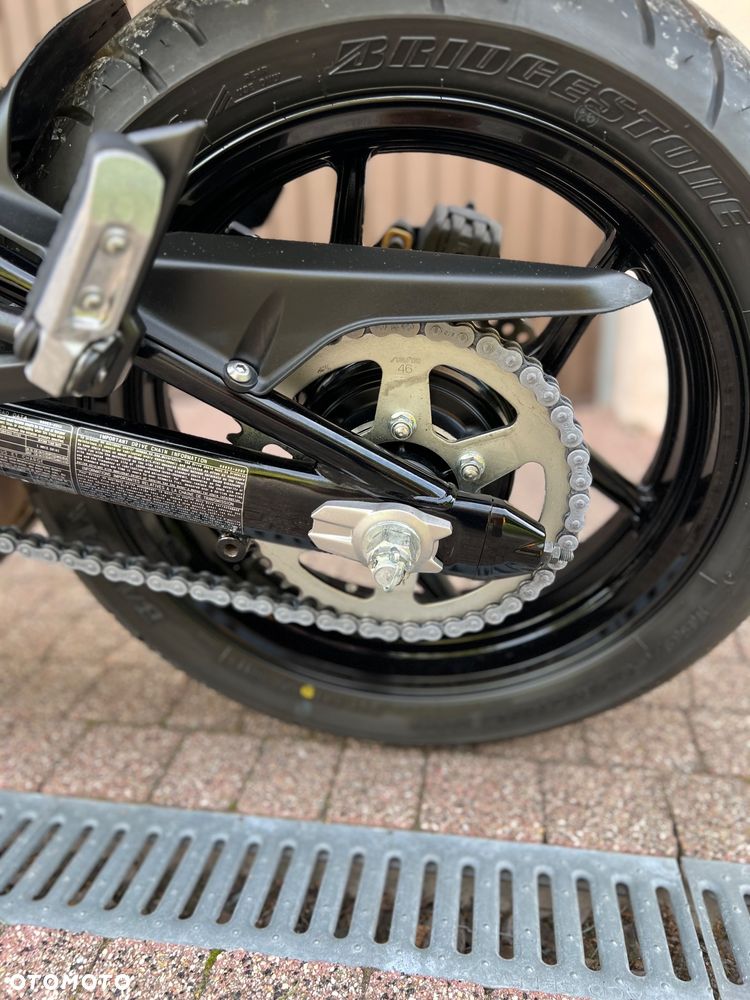 Kawasaki ER - 23