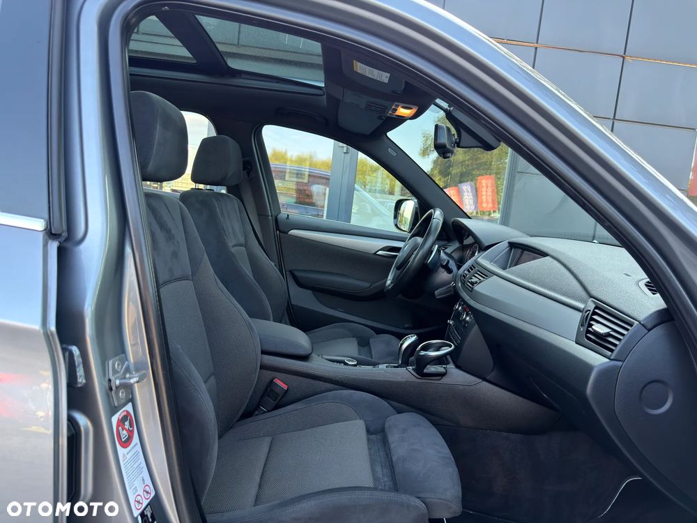 BMW X1 sDrive20i - 27