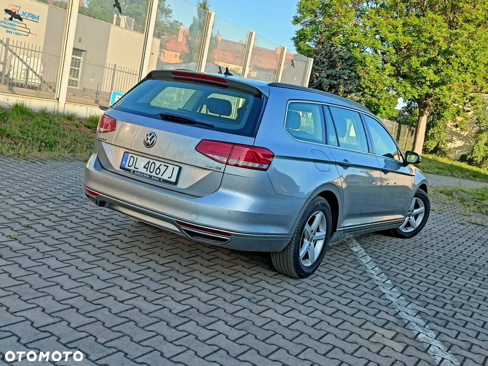 Volkswagen Passat Variant 2.0 TDI SCR (BlueMotion Technology) Highline - 3
