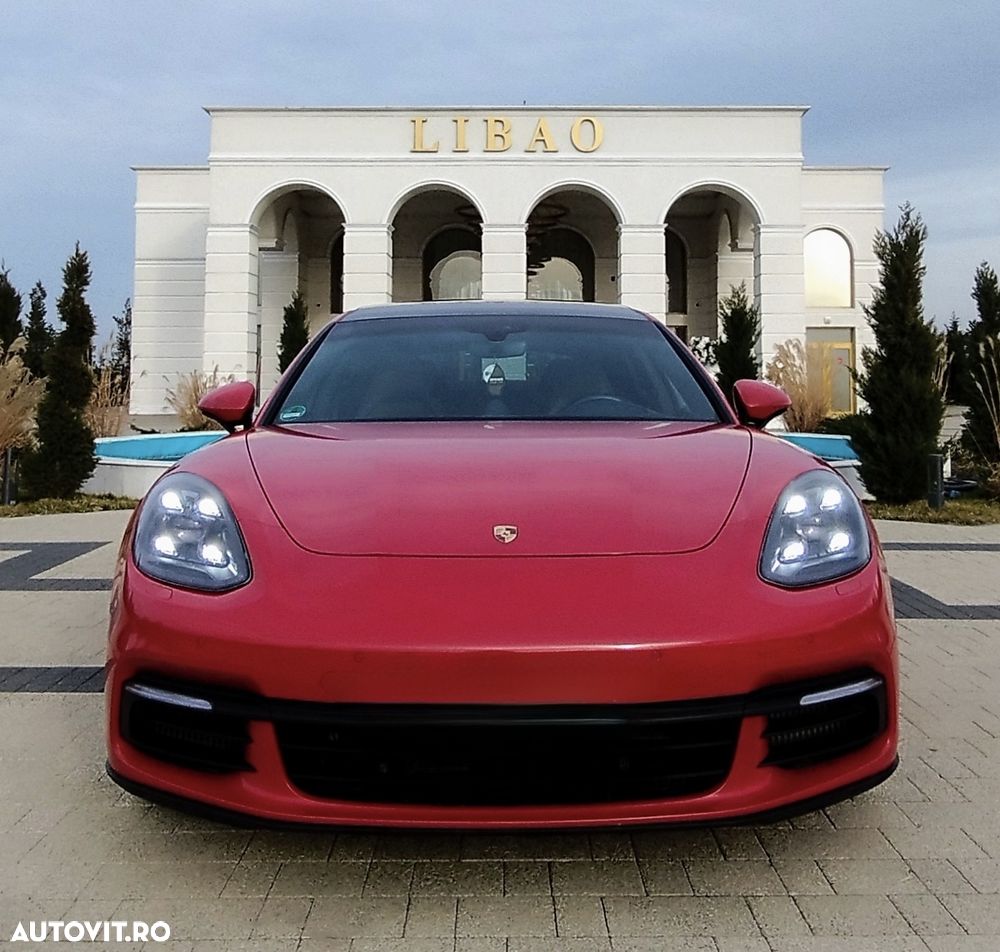 Porsche Panamera - 1
