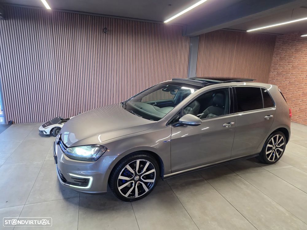 VW Golf 1.4 GTE Plug-In-Hybrid DSG - 37