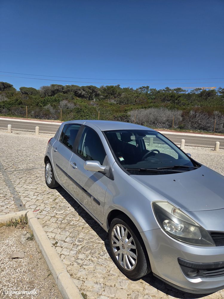 Renault Clio 1.2 TCE Dynamique S - 4